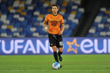 Benevento 'lu Federico Barba oyuncusu, Napoli ve Benevento arasındaki dostluk maçı sonucu 1-5 olan maçta Diego Armando Maradona Stadyumu' nda oynandı.. 