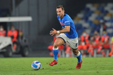 Napoli 'li Fabian Ruiz, Napoli ile Cagliari arasındaki İtalya SerieA ligi maçında Diego Armando Maradona Stadyumu' nda oynanan maçın final maçı 2-0 'dı. Napoli, İtalya, 26 Eylül 2021. 