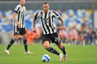 Juventus 'lu Federico Bernardeschi, Napoli ile Juventus arasında oynanan İtalya SerieA Ligi maçında Diego Armando Maradona Stadyumu' nda oynanan maçın son sonucu 2-1 oldu. Napoli, İtalya, 11 Eylül 2021. 