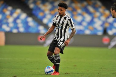 Juventus 'tan Weston Mckennie, İtalya SerieA Ligi maçında Napoli ile Juventus arasında oynanan maçın son maçı 2-1, Diego Armando Maradona Stadyumu' nda oynandı. Napoli, İtalya, 11 Eylül 2021. 