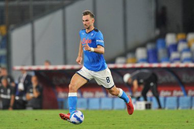 Napoli 'li Fabian Ruiz, Napoli ile Juventus arasındaki İtalya SerieA Ligi maçında Diego Armando Maradona Stadyumu' nda oynanan maçın son maçı 2-1 'dir. Napoli, İtalya, 11 Eylül 2021. 