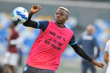 Napoli 'nin Victor Osimhen oyuncuları, Napoli ile Torino arasında oynanan İtalya Serie A ligi maçında Diego Armando Maradona Stadyumu' nda oynanan maç 1-0 berabere sonuçlandı..