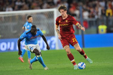 Jos Mourinho oyuncusu Roma, Roma 'daki Olimpiyat Stadyumu' nda oynanan İtalya Serie A final maçında Roma ile Napoli arasındaki 0-0 'lık final maçı sırasında oynanan karşılaşma..