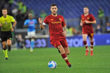 Roma 'nın Bryan Cristante oyuncusu, Roma' daki Olimpiyat Stadyumu 'nda oynanan İtalya Serie A finalinde Roma ile Napoli arasında 0-0' lık final maçı sırasında oynanan karşılaşma..