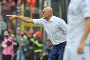 Salernitana 'nın Salernitana koçu Stefano Colantuono, İtalya Serie A şampiyonası finalinde Salernitana - Empoli final maçı 2-4, Salerno' daki Aerechi Stadyumu 'nda oynandı..