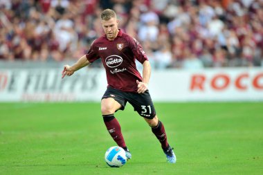 Salernitana 'lı Riccardo Gagliolo, Salernitana ile Genoa arasında oynanan İtalya SerieA şampiyonası maçında Salerno' daki Arechi Stadyumu 'nda oynanan final maçı 1-0 oldu. Salerno, İtalya, 02 Eylül 2021.