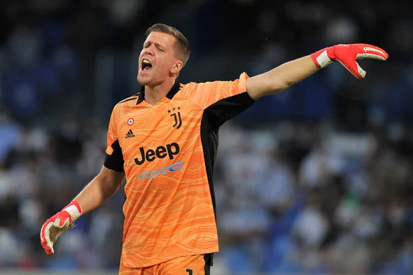 Juventus 'lu Wojciech Szczesny, Napoli ile Juventus arasındaki İtalyan SerieA ligi maçında Diego Armando Maradona Stadyumu' nda oynanan maçın son maçı 2-1 'dir. Napoli, İtalya, 11 Eylül 2021. 
