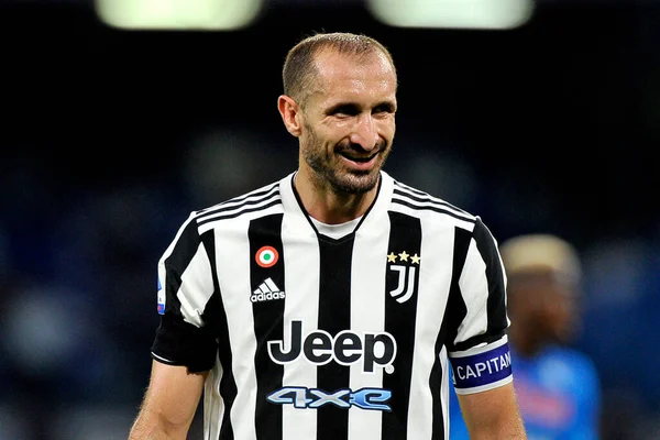 Juventus 'lu Giorgio Chiellini, Napoli ile Juventus arasındaki İtalyan SerieA ligi maçında Diego Armando Maradona Stadyumu' nda oynanan maçın son maçı 2-1 'dir. Napoli, İtalya, 11 Eylül 2021. 
