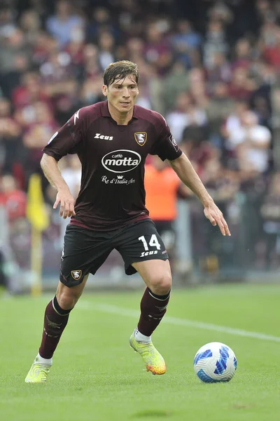 Salernitana 'dan Francesco Di Tacchio, Salernitana' da oynanan İtalyan Serie A şampiyonası final maçı 2-4, Salerno 'daki Aerechi Stadyumu' nda oynandı..