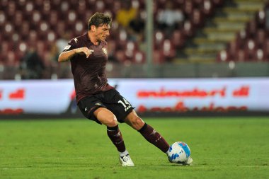 Salernitana 'lı Francesco Di Tacchio, Salernitana ile Reggina arasındaki İtalya Kupası maçında Salerno' daki Arechi Stadyumu 'nda oynanan final maçında 2-0 yenildi. Salerno, İtalya, 16 Ağustos 2021. 