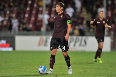 Salernitana 'lı Francesco Di Tacchio, Salernitana ile Reggina arasındaki İtalya Kupası maçında Salerno' daki Arechi Stadyumu 'nda oynanan final maçında 2-0 yenildi. Salerno, İtalya, 16 Ağustos 2021. 