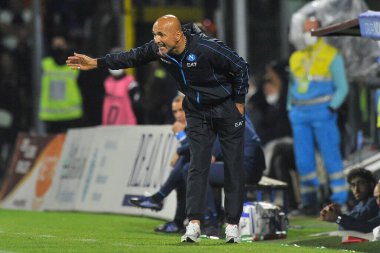 Luciano Spalletti Napoli 'nin koçu, Salernitana ile Napoli arasında oynanan İtalya Serie A şampiyonluğu maçında Salerno' daki Arechi Stadyumu 'nda oynanan maç 1-0 berabere sonuçlandı. Salerno, İtalya, 31 Ekim 2021. 