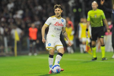 Napoli 'nin Mario Rui oyuncusu, Salernitana ile Napoli arasındaki İtalya Serie A şampiyonluğu maçında Salerno' daki Arechi Stadyumu 'nda oynanan final maçı 1-0' dır. Salerno, İtalya, 31 Ekim 2021. 