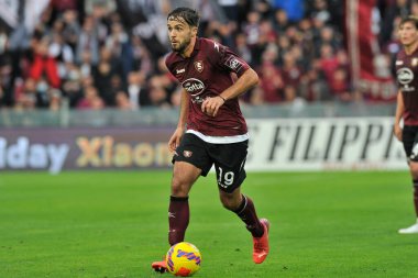 Salernitana 'lı Luca Ranieri, Salernitana ile Sampdoria arasındaki İtalyan SerieA şampiyonası maçında, final maçı 0-2, Salerno' daki Arechi Stadyumu 'nda oynandı. Salerno, İtalya, 21 Kasım 2021. 