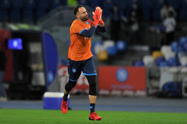 Napoli 'den David Ospina, Napoli ile Verona arasında oynanan İtalyan Serie A şampiyonluğu maçında Diego Armando Maradona Stadyumu' nda oynanan maç 1-1 'dir. Napoli, İtalya, 07 Kasım 2021.