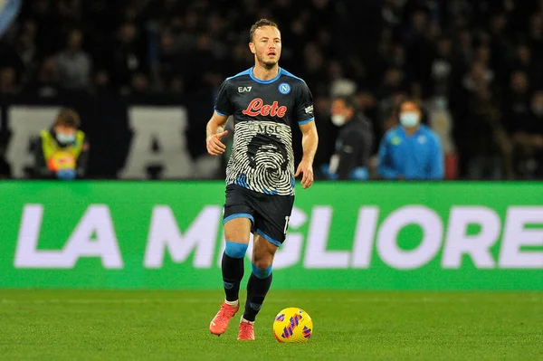 Napoli 'nin Amir Rrahmani oyuncusu, Napoli ile Verona arasında oynanan İtalya Serie A şampiyonluğu maçında Diego Armando Maradona Stadyumu' nda oynanan final maçı 1-1 'dir. Napoli, İtalya, 07 Kasım 2021.