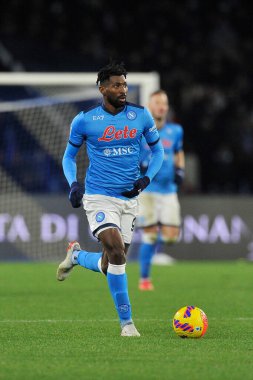 Napoli 'den Frank Anguissa, Napoli ile Empoli arasındaki İtalyan Serie A şampiyonası maçında, Napoli 0, Empoli 1, Diego Armando Maradona Stadyumu' nda oynandı.. 
