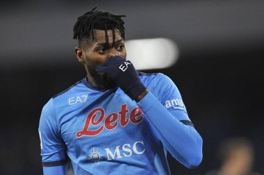 Napoli 'den Frank Anguissa, Napoli ile Empoli arasındaki İtalyan Serie A şampiyonası maçında, Napoli 0, Empoli 1, Diego Armando Maradona Stadyumu' nda oynandı.. 