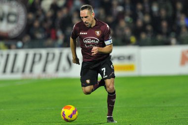 Salernitana 'dan Franck Ribery, Salernitana - Inter final maçında Salernitana 0, Inter 5, Arechi Stadyumu' nda oynandı. Napoli, İtalya, 17 Aralık 2021.