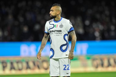 Inter 'den Arturo Vidal oyuncusu, İtalya Serie A' nın Salernitana - Inter final maçı sırasında Salernitana 0, Inter 5, Arechi Stadyumu 'nda oynandı. Napoli, İtalya, 17 Aralık 2021.