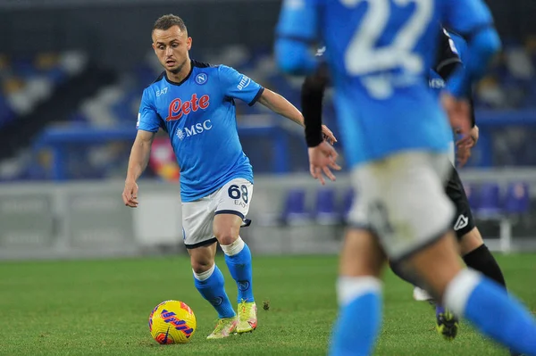 Napoli 'li Stanislav Lobotka oyuncusu, Napoli - Spezia final maçında Napoli 0, Spezia 1, Diego Armando Maradona Stadyumu' nda oynandı. Napoli, İtalya, 22 Aralık 2021. 