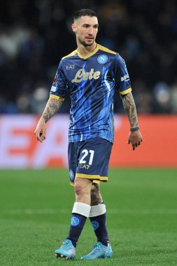 Napoli 'li Matteo Politano oyuncusu, Napoli ile Barcellona arasındaki Uefa Avrupa Ligi karşılaşmasında, Napoli 2, Barcellona 4' ün final maçı. Maç Diego Armando Maradona Stadyumu 'nda oynandı. 