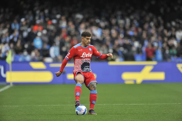 Napoli 'den Giovanni Di Lorenzo, Napoli-Udinese maçı finalinde Diego Armando Maradona Stadyumu' nda oynandı.. 