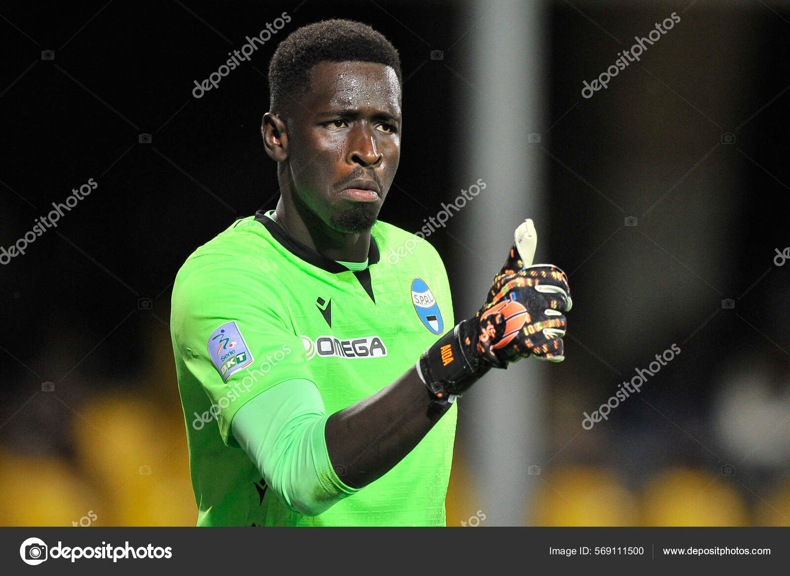 Ngagne Thiam Jogador Spal Durante Jogo Liga Italiana Serie Entre —  Fotografia de Stock Editorial © VincenzoIzzo #569111500