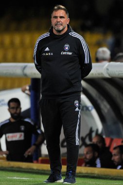 Luca D 'angelo' nun Pisa koçu, Benevento ve Pisa arasındaki Serie B play-off 'ların ilk maçında, Benevento 1, Pisa 0, Ciro Vigorito Stadyumu' nda oynandı.. 