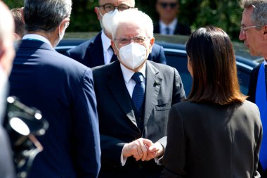 İtalya Cumhuriyeti Başkanı Sergio Mattarella, Güney 'e doğru düzenlenen forum sırasında Avrupa' nın, Güney ve Avrupa Bakanlığı tarafından düzenlenen Akdeniz 'in yeni bir jeopolitik, ekonomik ve sosyo-kültürel sezonu stratejisi