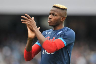 Napoli 'den Victor Osimhen, İtalya Serie A Ligi maçında Napoli - Fiorentina final maçı, Napoli 2, Fiorentina 3, Diego Armando Maradona Stadyumu' nda oynandı.. 