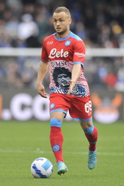 Napoli 'li Stanislav Lobotka oyuncusu, Napoli ile Fiorentina arasındaki İtalyan Serie A ligi maçında, Napoli 2, Fiorentina 3, Diego Armando Maradona Stadyumu' nda oynandı.. 