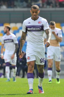 Fiorentina 'lı Dos Santos Igor, Napoli - Fiorentina final maçı sırasında Diego Armando Maradona Stadyumu' nda oynandı.. 
