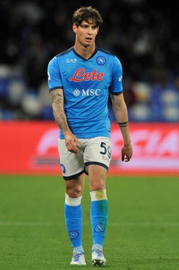 Napoli 'li Alessandro Zanoli, İtalya Serie A ligi finalinde Napoli - Roma final maçı, Napoli 1, Roma 1, Diego Armando Maradona Stadyumu' nda oynandı.. 