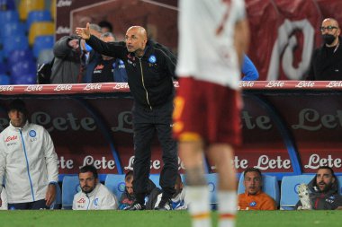 Luciano Spalletti Roma teknik direktörü, Napoli ile Roma arasındaki İtalya Serie A ligi final maçı sırasında Diego Armando Maradona Stadyumu 'nda oynanan 1.. 
