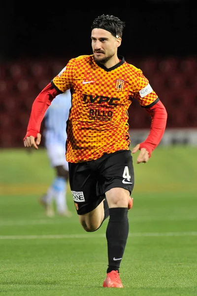 Benevento 'nun Gennaro Acampora oyuncusu, Benevento vs Spal final sonucu, Benevento 1, Spal 2 arasındaki İtalyan Serie B ligi maçında Ciro Vigorito' da oynandı. Benevento, İtalya, 07 Mayıs 2022. 