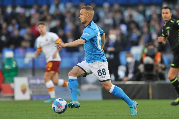 Napoli 'li Stanislav Lobotka oyuncusu, Napoli - Roma final maçı Napoli 1, Roma 1 arasındaki İtalyan Serie A ligi maçında Diego Armando Maradona Stadyumu' nda oynandı.. 