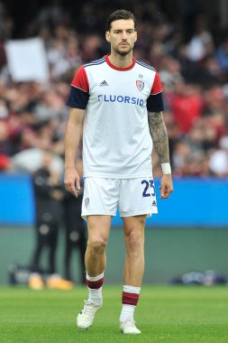 Cagliari 'li Luca Ceppitelli, İtalya SerieA Ligi' nde Salernitana - Caglairi final maçı sırasında, Salernitana 1, Cagliari 1, Arechi Stadyumu 'nda oynandı. Benevento, İtalya, 08 Mayıs 2022.