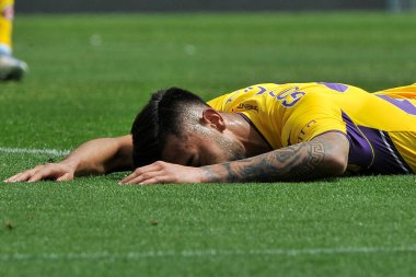 Fiorentina 'lı Nicolas Gonzales, Salernitana - Fiorentina final maçı olan Salernitana 2, Fiorentina 1 ile Arechi Stadyumu' nda oynanan İtalyan Serie A ligi maçında oynadı. Salerno, İtalya, 24 Nisan 2022.