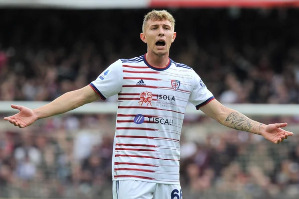 Cagliari 'li Matteo Lovato, İtalya SerieA Ligi' nde Salernitana - Caglairi final maçı, Salernitana 1, Cagliari 1, Arechi Stadyumu 'nda oynandı. Benevento, İtalya, 08 Mayıs 2022. 