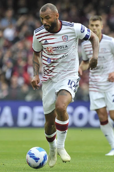Cagliari 'li Joao Pedro, Salernitana ile Caglairi arasındaki İtalyan SerieA ligi maçında Salernitana 1, Cagliari 1, Arechi Stadyumu' nda oynandı. Benevento, İtalya, 08 Mayıs 2022. 