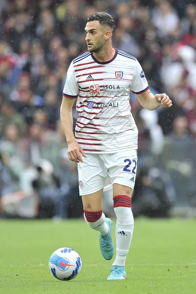 Cagliari 'nin Charalampos Lykogiannis oyuncusu, Salernitana ile Caglairi arasındaki İtalyan SerieA ligi maçında, Salernitana 1, Cagliari 1, Arechi Stadyumu' nda oynandı. Benevento, İtalya, 08 Mayıs 2022. 