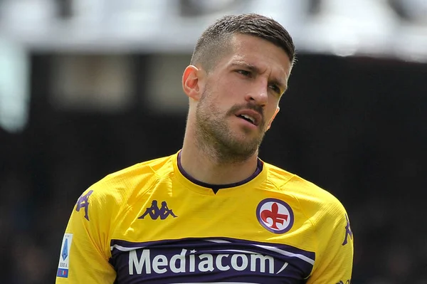 Fiorentina 'dan Cristiano Biraghi, İtalya Serie A Ligi' nin Salernitana ile Fiorentina arasındaki final maçı, Salernitana 2, Fiorentina 1, Arechi Stadyumu 'nda oynandı. Salerno, İtalya, 24 Nisan 2022.