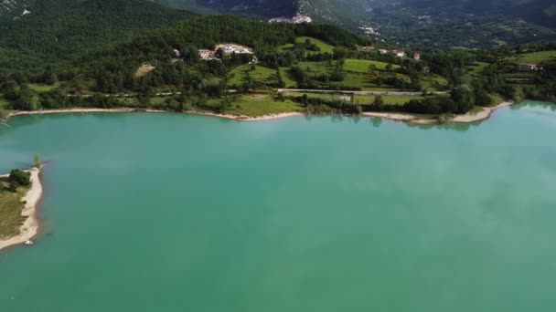 Lago Castel San Vincenzo Lago Artificial Color Turquesa Que Forma — Vídeos de Stock