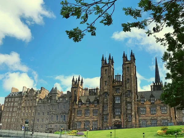 Magnífica Vista Del Majestuoso Castillo Con Desde Lejos Con Hermoso — Foto de Stock