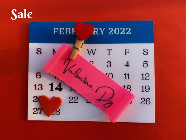 Torn paper on February calendar 2022 with phase - Valentines day. Valentines Day Concept — Foto de Stock
