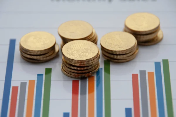 Gold Coins Bar Chart Business Finance Concept — Stockfoto