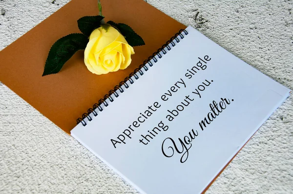 Life Inspirational Quote Text Notepad Appreciate Every Single Thing You — Fotografia de Stock