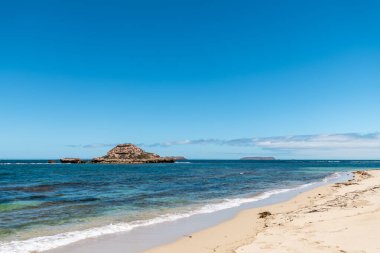 Çinlilerin Şapka Adası, Güney Avustralya 'daki Yorke Yarımadası' nda bir gün anakaradan izlendi.