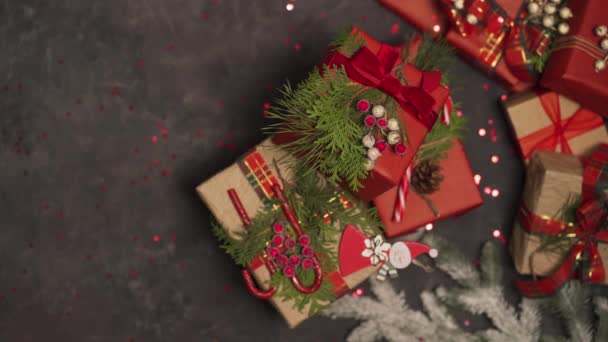 Рождественское Украшение Столе Вращение Подарков Декоративном Столе Место Рекламы Место — стоковое видео